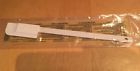 099901016555 Pampered Chef Skinny Scraper