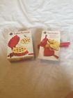 1042 Norpro Lattice And Heart Mini Pie Mold Pack