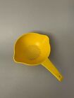 1200-3 Tupperware Yellow Strainer Vintage Qt Euc