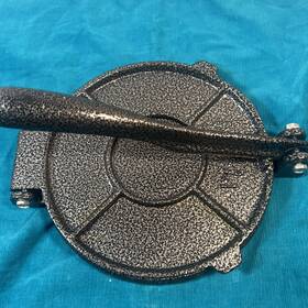 50520a Alpha Living Tortilla Press 8 Inch Cast Iron Quesadilla Maker Heavy Duty Empanada Make