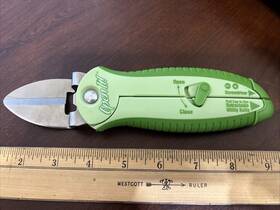 As Seen On Tv 875081001259 Open It Multi Tool Plastic Package Opener In Green