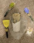 Az5982efca09c2f-us Imported Zeal Reflecting Nature Calla Lily Utensil Pot With Utensils