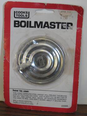 02358922995 Cooks Tools Boilmaster - Anti Boil Over Plate On Beat Up Card 1981 Vintage