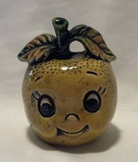E-0301 Enesco Vintage Anthropomorphic Lemon Yellow Fruit Face Toothpick Holder - Euc