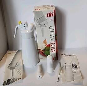 Isi 953555023577 Mini Easy Whip 0.25 L Half Pint Whipped Cream Dispenser Dessert Maker Rv