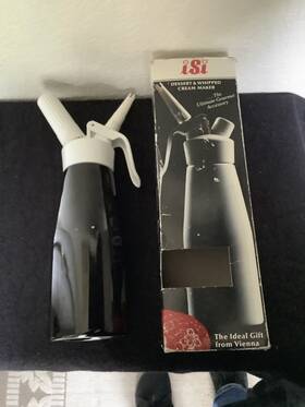 Isi North America 085355024406 Dessert Whip Cream Professional 0.5l / 1-pint Dispenser 1 Pt. 1/2 Lt