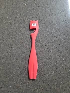 26346 Joie Red Silicone Devil Oven Toaster Rack Puller Euc Free Shipping