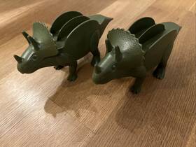 Kids Funware 870588000811 Tricerataco Pair Triceratops Dinosaur Taco Stand Holder Green Plastic