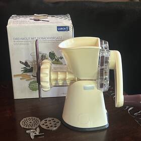 10250 Lurch German Spritzgeb Ck Buttery Christmas Cookie Maker Meat Grinder