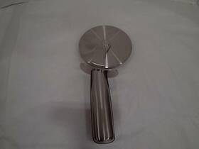 Oxo 719812052151 Usedverygood - Steel Pizza Wheel Stainless 4 Inch
