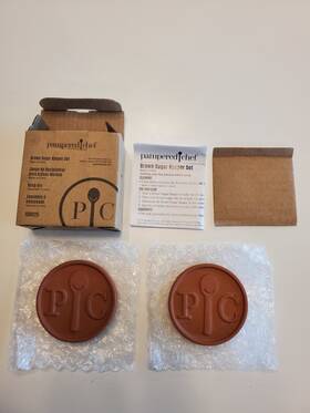 100025 Pampered Chef - Brown Sugar Keeper- Terra Cotta 2 Piece Disc Set New In Box