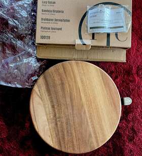 100128 Pampered Chef Acacia Wood Lazy Susan - Rotating Cake Decorating Stand #100128