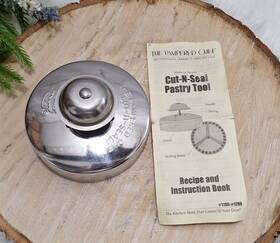 1190-1200 Pampered Chef Cut-n-seal #1190-1200 4 Inch Pastry Tool With Recipes And Instructions