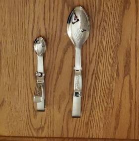 2565 Pampered Chef 2560 Set Of 2 Serving Tongs Large And Small Double Spoon Stainless Steel