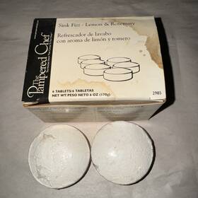 2985 Pampered Chef Kitchen Sink Fizz Lemon Rosemary Discontinued 2- Tablets