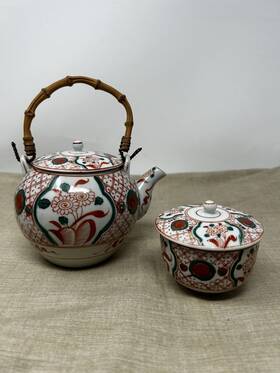 31784-tcs012 Saikaitoki Vintage Japanese Small Floral Teapot Sugar Container Porcelain Set Wicker Handle
