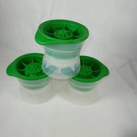 22026-i04 Tevelo Golf Ball Ice Mold Set Of 3 Green