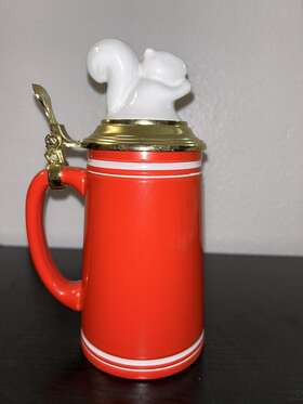 Threshold 492000803024 Target Beer Stein White Squirrel On Top Red And Gold Stoneware 2015