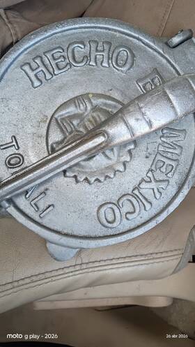 Tonali Corp. 2255270049 Corp. Manual Metal Tortilla Press Tortilladora De Silver Mexico