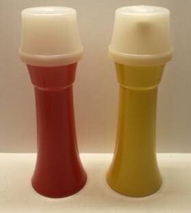 718-5 Tupperware 718-2 Vintage 718 Ketchup And Mustard Dispensers