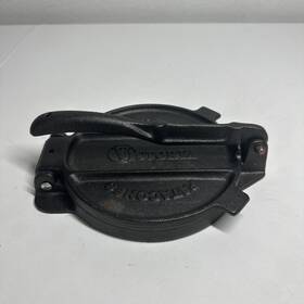 Mu-d5 Victoria 6 5 Inch Cast Iron Tortilla Press And Patacones