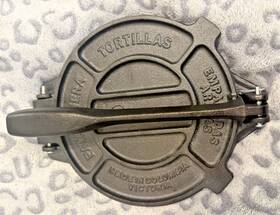Victoria Mu-d8 8 Inch Cast Iron Tortilla Maker Flour Press Made In Columbia