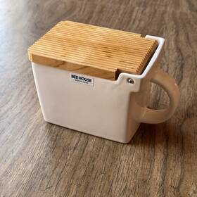 Zero Bcb-01 Japan Salt Box Bee House Ceramic Wood Hinged Lid White Japanese