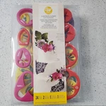 Wilton Gum Paste Flowers Cut Out Set 28 Pieces Cake Decorating. Fixed Price $12.00.