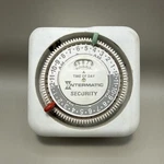 Intermatic Security Automatic Timer Time-all Model No TN711 Of Day Vintage. Fixed Price $7.37.