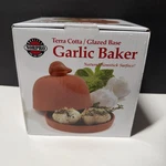 Norpro Terra Cotta Glazed Base Garlic Baker. Fixed Price $14.50.