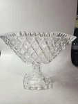 Fifth Avenue Muirfield Crystal Pedestal Compote Bowl Dish Damaged Box. Fixed Price $30.99.