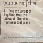 Pampered Chef All-purpose Spreader 1642 White/gray Plastic Dishwasher Safe. Fixed Price $19.44.