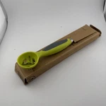 Pampered Chef Avocado Tool 100355 Serrated Knife With Pit Remover Guacamole New. Fixed Price $18.00.