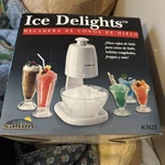 Vguc Salton ICM25 Ice Delights Snow Cone Maker, Frozen Drinks, Frapppes. Fixed Price $30.00.