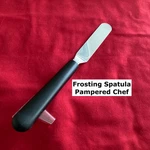 Pampered Chef Frosting Spatula 9" Icing Cake Black Handle. Fixed Price $11.89.