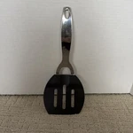 Oneida Almond Nylon Stainless Slotted Spatula Pancake Turner Flipper 10. Fixed Price $11.00.