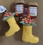 Lot Of 4 Vera Bradley 2 Boot Sanitizer Holders & Peach Refill Bath Body Works. Fixed Price $36.99.
