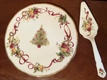 Royal Albert Old Country Rose 29 Cm Christmas Cake Plate & Server #8722026675. Fixed Price $255.00.