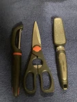 Farberware Lot Of 3 Utensils Grater-zester Scissors Vegetable Peeler. Fixed Price $10.95.