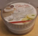Norpro Deluxe Set Of 7 Sizes - Brand New Biscuit Doughnut Pastry. Fixed Price $6.75.