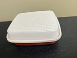 Tupperware Season Serve Meat Marinade Container 1518 With Lid 1519 Orange. Fixed Price $18.00.