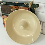 Anchor Hocking Microware Microwave Baking Ring 2.5 Qt Oven Pm 459-T1. Fixed Price $22.99.