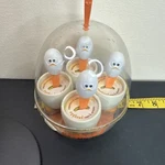 Nib Msc Joie Set Of Four Plastic Egghead Cups And Spoons Te D'oeuf. Fixed Price $19.23.
