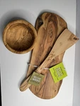 Trader Joes Olive Serving Tray, Spatula And Bowl Set Natural Wood.. Fixed Price $40.50.