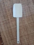 Pampered Chef #1657 Mix N Scraper 12". Fixed Price $12.95.