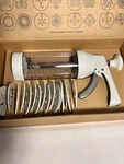 Pampered Chef #1525 Cookie Biscuit Press Original Box Never Used 16 Disks. Fixed Price $13.00.