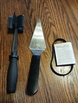 Pampered Chef Mix 'n' Chop Kitchen Gadget / Utensil, Pie Server & Scoop Loop. Fixed Price $12.99.