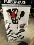 Farberware 28PC Kitchen Tool & Gadget Set Utensils Black New Home Chef. Fixed Price $20.82.