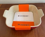 Le Creuset Stoneware 3 Qt Heritage Square Dish Cerise Cherry. Fixed Price $49.99.