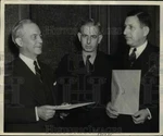 1939 Press Photo Conference Over Uncle Sam's Threat Remove Food Stamp Plan. Fixed Price $24.99.